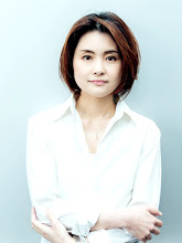 新井智美